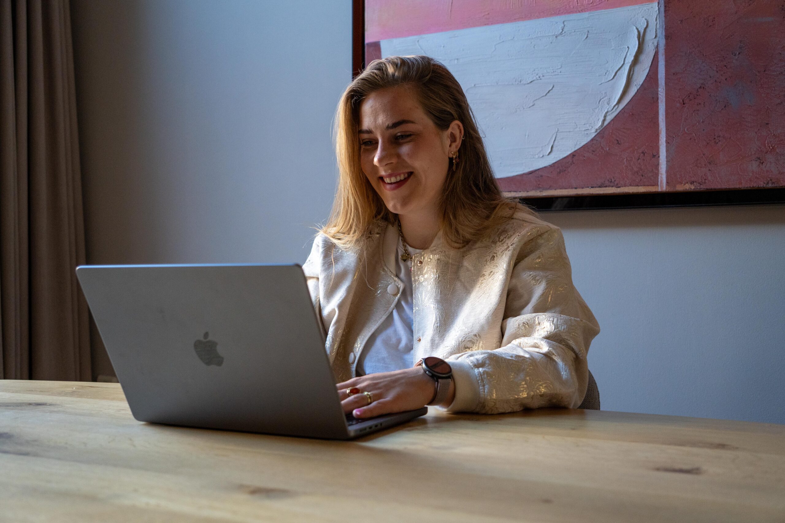 Sanne - de oprichtster van Sunny Media